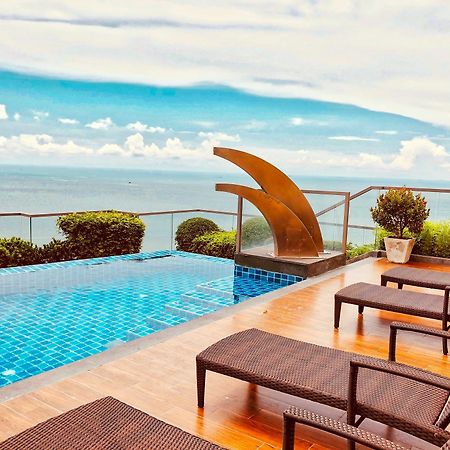 Apartamento The Peak Towers Pattaya Exterior foto